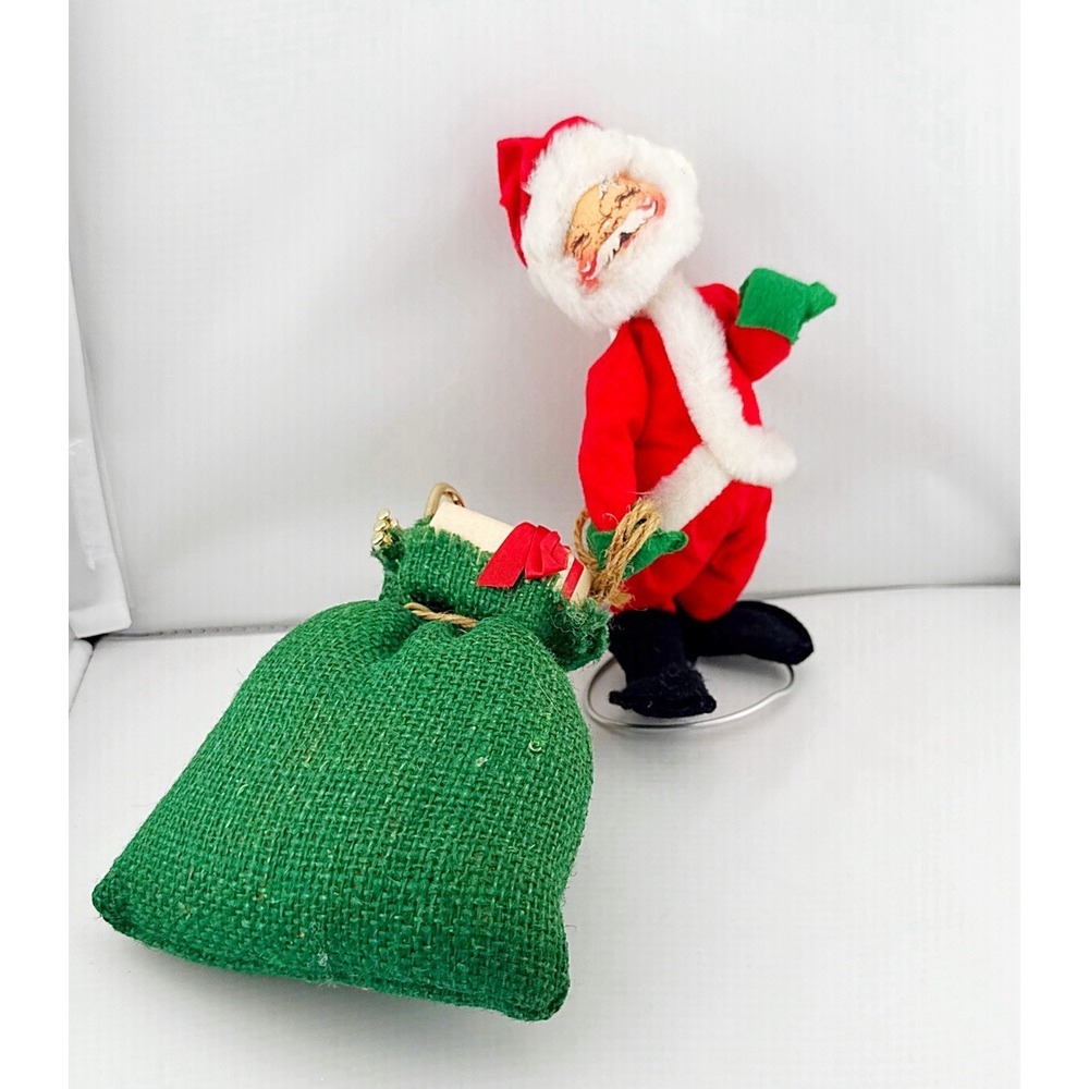 Vintage Annalee 1963/67 Santa Claus With Green Toy Sak On Stand.
